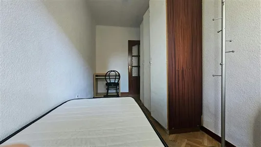Rooms in Madrid Ciudad Lineal - photo 1