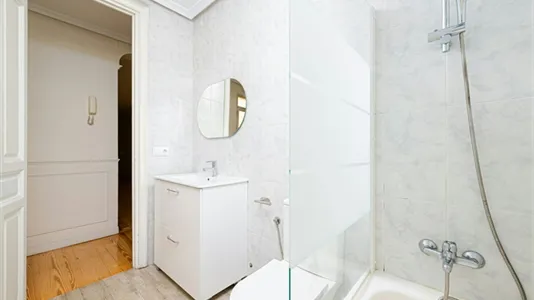 Rooms in Madrid Moncloa-Aravaca - photo 9