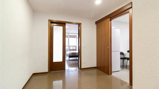 Rooms in Barcelona Eixample - photo 9