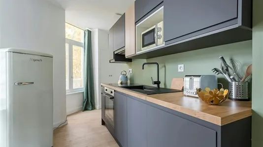 Apartments in Lyon - photo 5