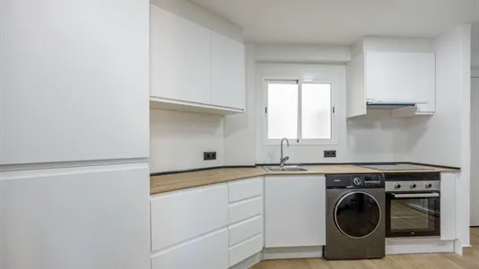 Rooms in el Camí de Vera - photo 8