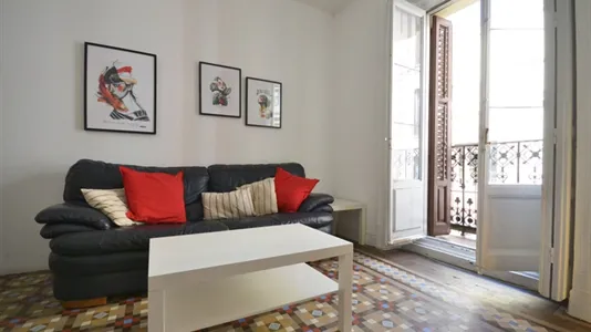 Rooms in Madrid Centro - photo 9