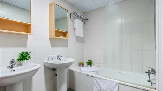 Rooms in Bami - photo 6