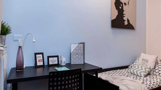 Rooms in Milano Zona 5 - Vigentino, Chiaravalle, Gratosoglio - photo 2