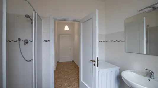 Rooms in Florence - photo 8