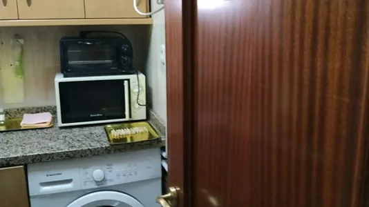 Rooms in Jaén - photo 4