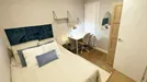 Room for rent, Barcelona Eixample, Barcelona, &lt;span class=&quot;blurred street&quot; onclick=&quot;ProcessAdRequest(8997635)&quot;&gt;&lt;span class=&quot;hint&quot;&gt;See streetname&lt;/span&gt;[xxxxxxxxxxxxx]&lt;/span&gt;