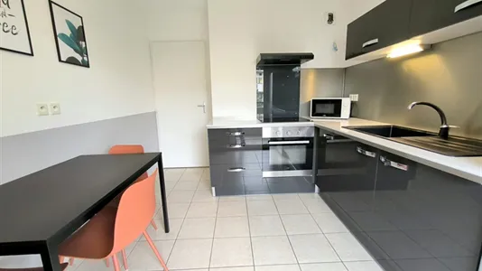 Rooms in Grenoble - photo 9