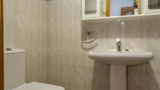 Rooms in Málaga - photo 8