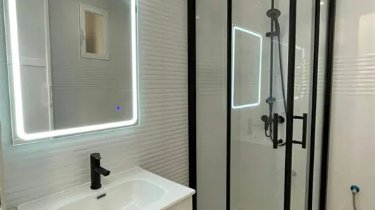 Rooms in Madrid Centro - photo 9