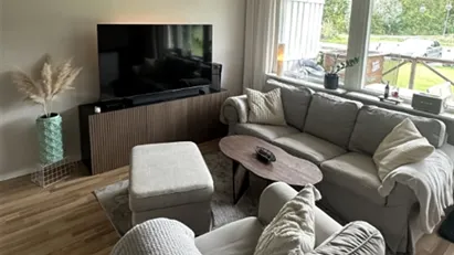 Vallentuna - 1rok - tillsv - 11.500kr/mån