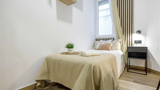 Rooms in Valencia Ciutat Vella - photo 4
