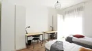 Room for rent, Modena, Emilia-Romagna, &lt;span class=&quot;blurred street&quot; onclick=&quot;ProcessAdRequest(10155593)&quot;&gt;&lt;span class=&quot;hint&quot;&gt;See streetname&lt;/span&gt;[xxxxxxxxxxxxx]&lt;/span&gt;