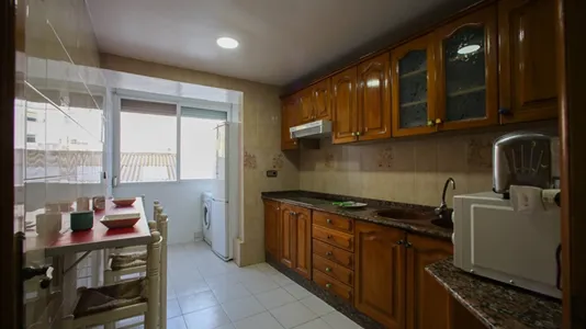 Rooms in Valencia Algirós - photo 9