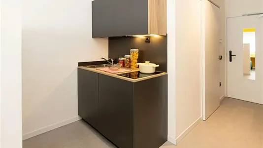 Apartments in Los Bermejales - photo 8