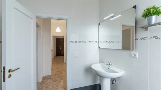 Rooms in Florence - photo 8