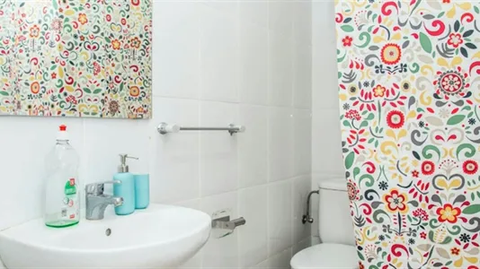 Rooms in Barcelona Ciutat Vella - photo 4