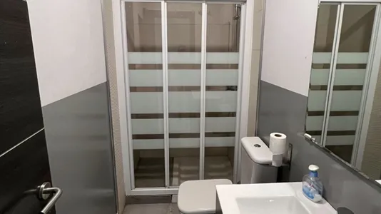 Rooms in Dos Hermanas - photo 7