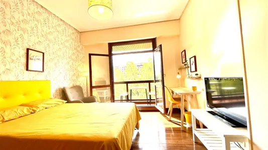 Rooms in Bilbao - photo 6