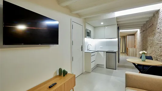 Apartments in Barcelona Ciutat Vella - photo 7