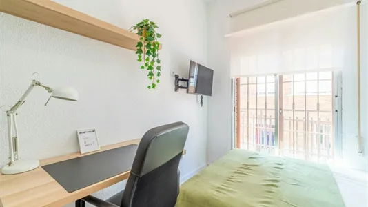 Rooms in Getafe - photo 2