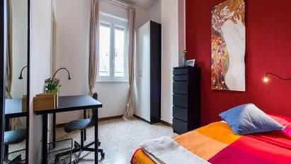 Room for rent in Milano Zona 8 - Fiera, Gallaratese, Quarto Oggiaro, Milan