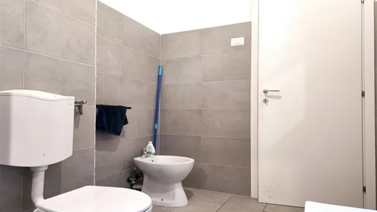 Rooms in Roma Municipio II – Parioli/Nomentano - photo 10