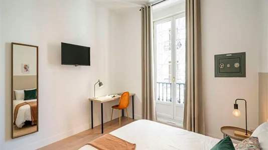 Rooms in Madrid Centro - photo 7