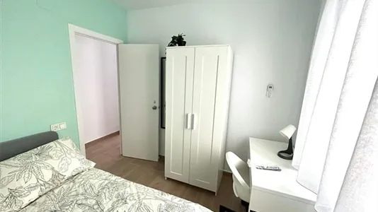 Rooms in Málaga - photo 4