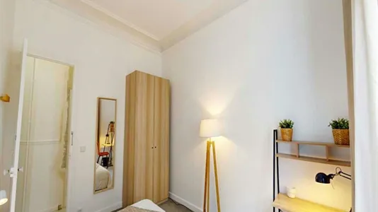 Rooms in Paris 17ème arrondissement - photo 2