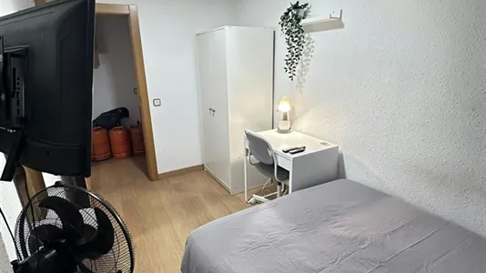 Rooms in L'Hospitalet de Llobregat - photo 3