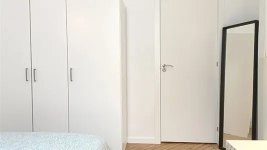 Rooms in Madrid Centro - photo 6