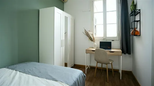 Rooms in Barcelona Gràcia - photo 2