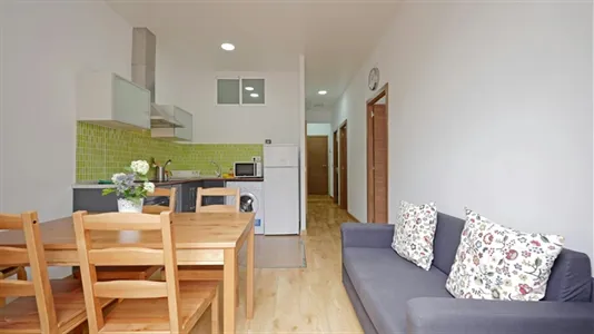 Rooms in Barcelona Ciutat Vella - photo 10