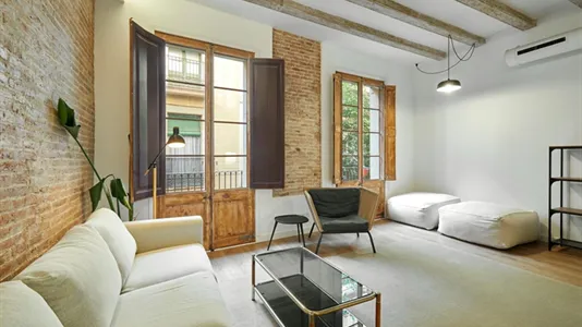 Apartments in Barcelona Ciutat Vella - photo 2