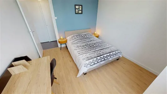 Rooms in Grenoble - photo 2