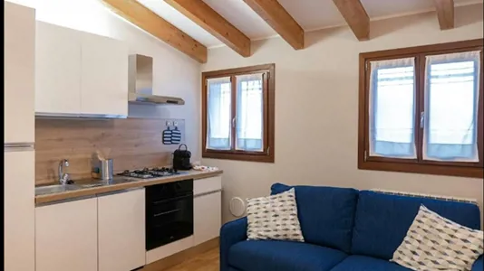 Apartments in Milano Zona 6 - Barona, Lorenteggio - photo 2