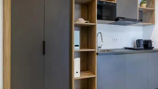 Rooms in el Camí de Vera - photo 8