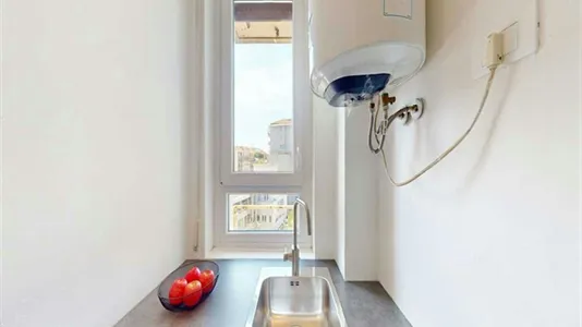 Rooms in Milano Zona 8 - Fiera, Gallaratese, Quarto Oggiaro - photo 10