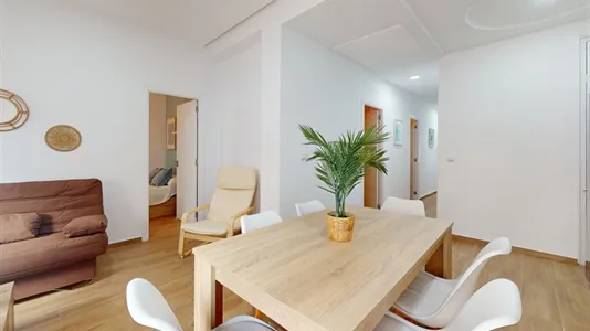 Rooms in Valencia Extramurs - photo 10