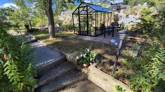 Houses in Nacka - photo 4