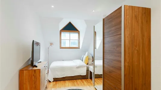 Rooms in Frankfurt Süd - photo 1