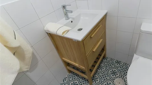 Rooms in Madrid Chamberí - photo 7