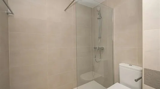 Rooms in Madrid Chamartín - photo 6