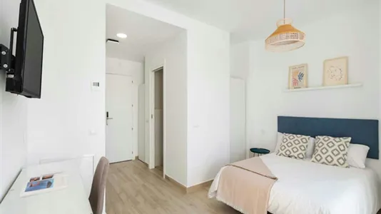 Rooms in Madrid Fuencarral-El Pardo - photo 4