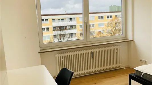 Rooms in Munich Thalkirchen-Obersendling-Forstenried-Fürstenried-Solln - photo 1