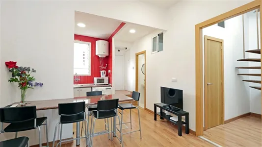 Rooms in Barcelona Ciutat Vella - photo 5