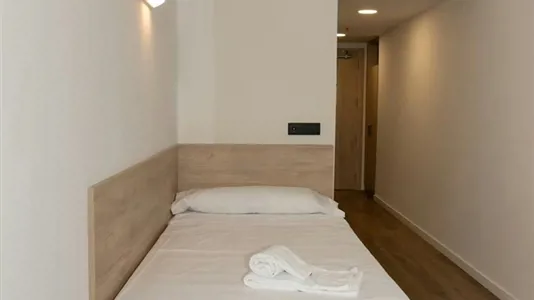 Rooms in Burjassot - photo 1