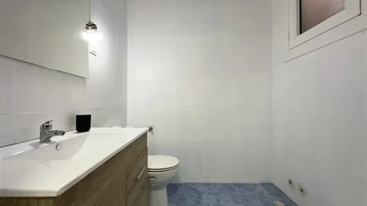 Rooms in Barcelona Eixample - photo 5