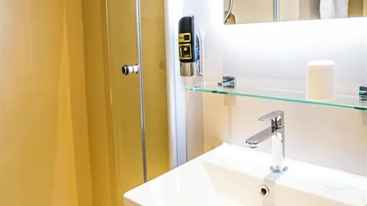 Rooms in Berlin Charlottenburg-Wilmersdorf - photo 6